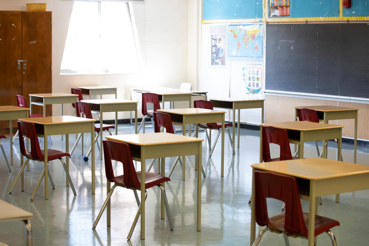BC Teacher Fired for Pro ‘Freedom Convoy’ Presentation Gets Job Back After Ruling From Labour Arbitrator