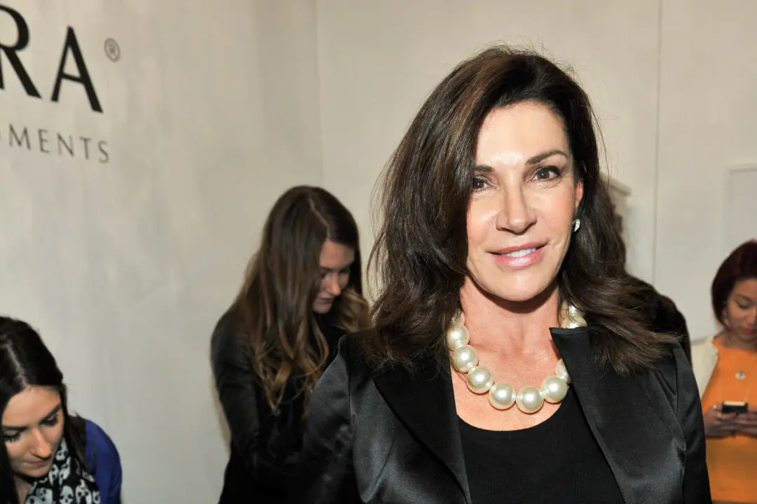 HGTV’s Hilary Farr Shuts Down Fake Health Claims in Doctored Article