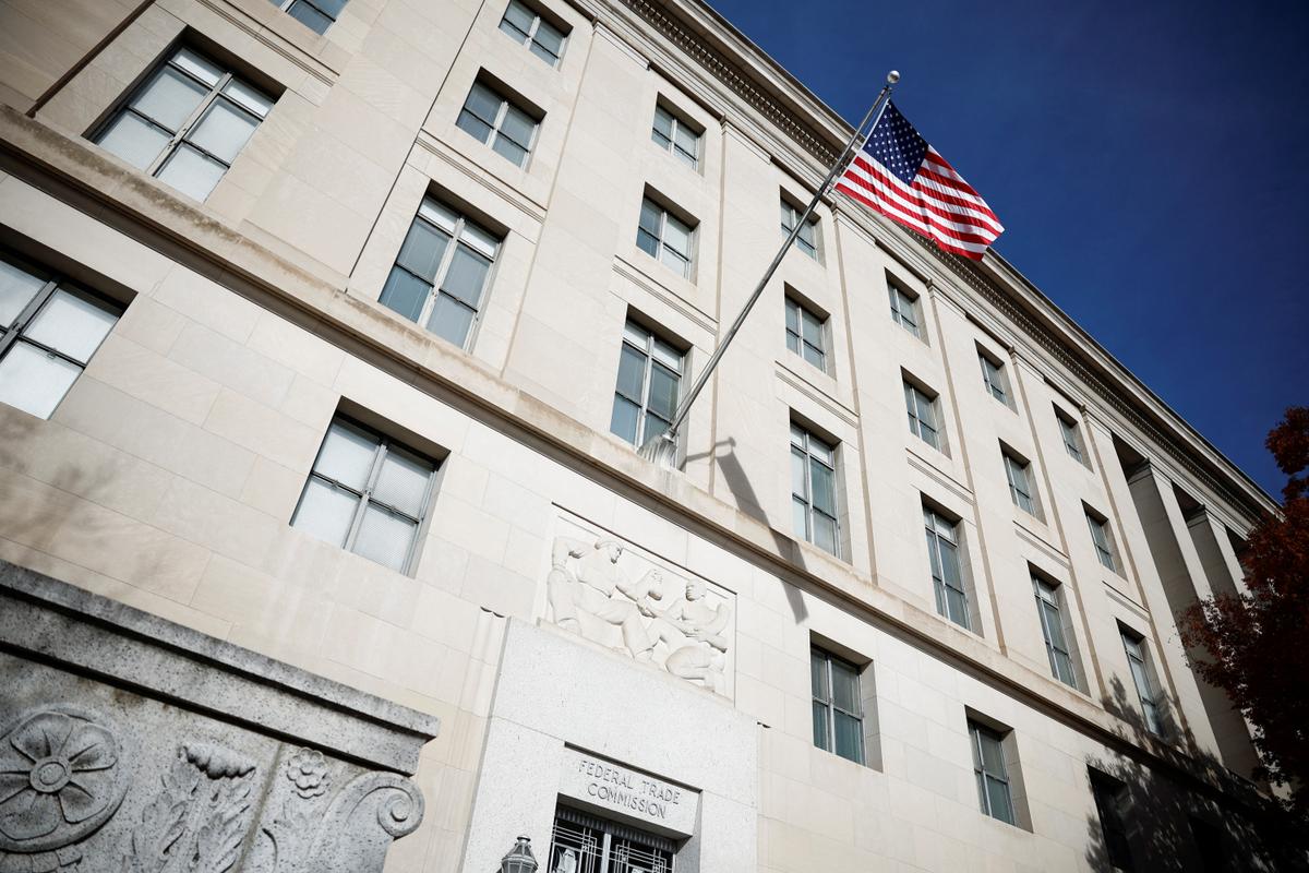 Supreme Court Allows Trump’s Firing of FTC Commissioner