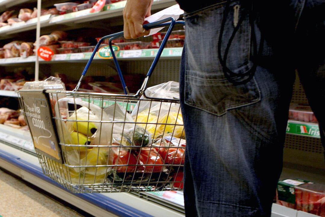 October Inflation Fall Raises Hopes of Pre-Christmas Interest Rate Cut