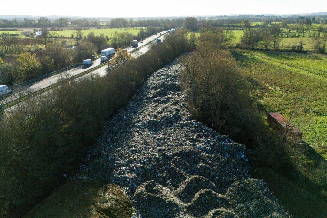 Man Arrested by Team Investigating Huge Illegal Waste Tip in Kidlington
