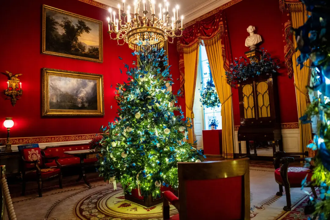 White House Christmas Through the Ages: How Presidential Holiday Traditions Evolved