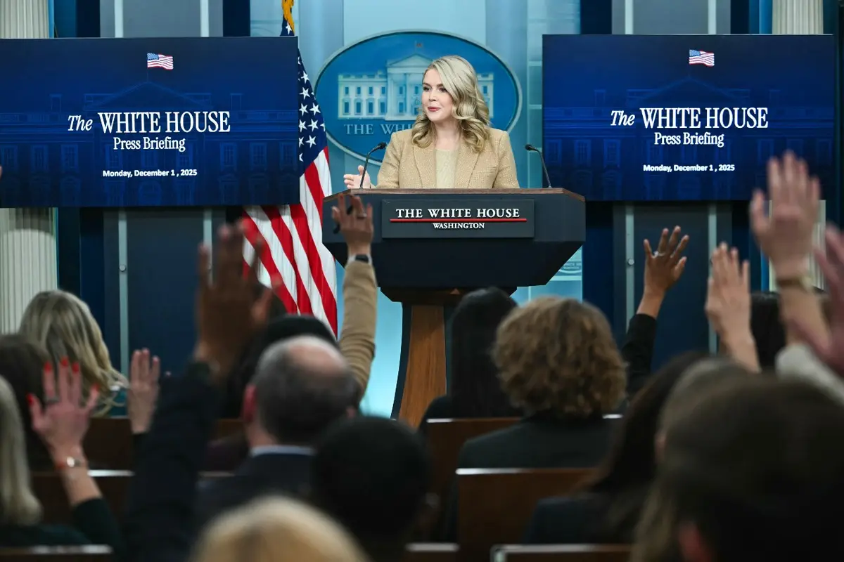 White House Confirms US Forces Conducted Follow-Up Strike on Drug Boat thumbnail