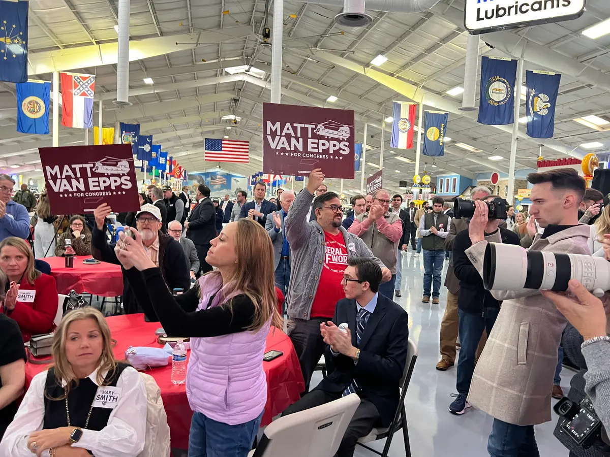 Tennessee Special Election Candidates Hold Dueling Rallies in 11th-Hour Push for Support thumbnail