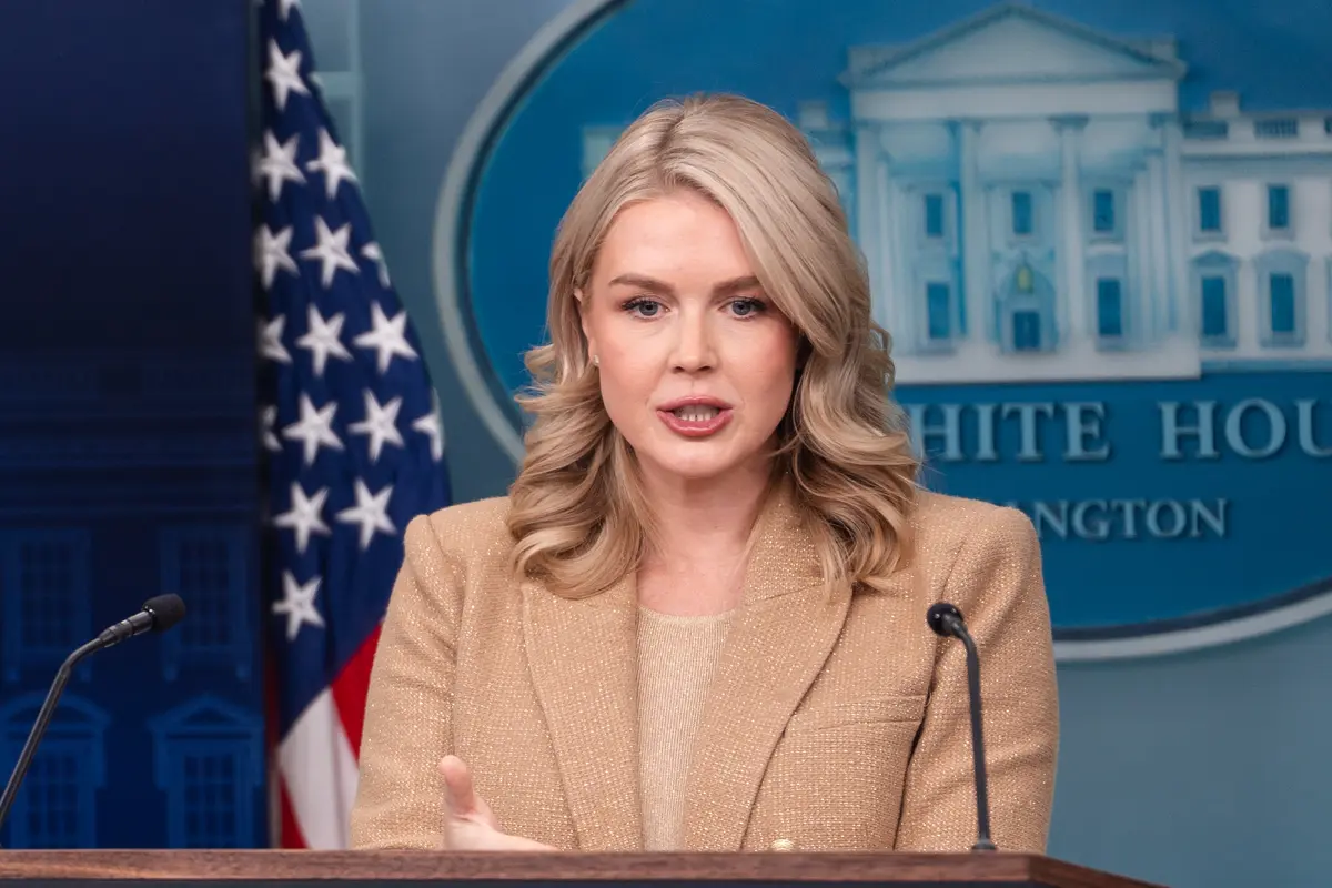 White House Confirms US Forces Conducted Follow-Up Strike on Drug Boat thumbnail