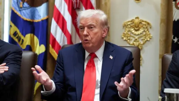 Trump to Hold 9th Cabinet Meeting of the Year; Witkoff, Kushner to Meet Putin for Peace Talks