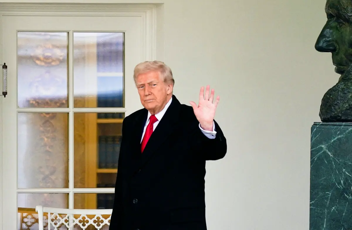 Trump Reiterates Plan to Issue Tariff Dividend Payments, Increase Tax Refunds thumbnail