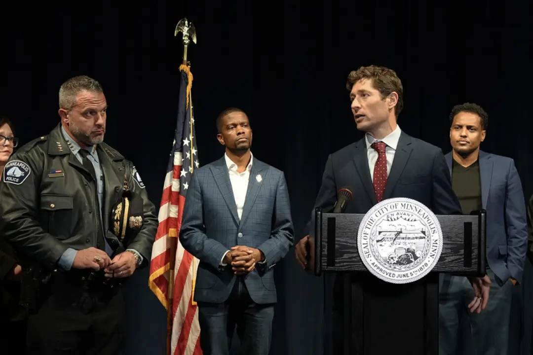 Police ‘Will Not Cooperate With ICE Agents’: Minneapolis Mayor