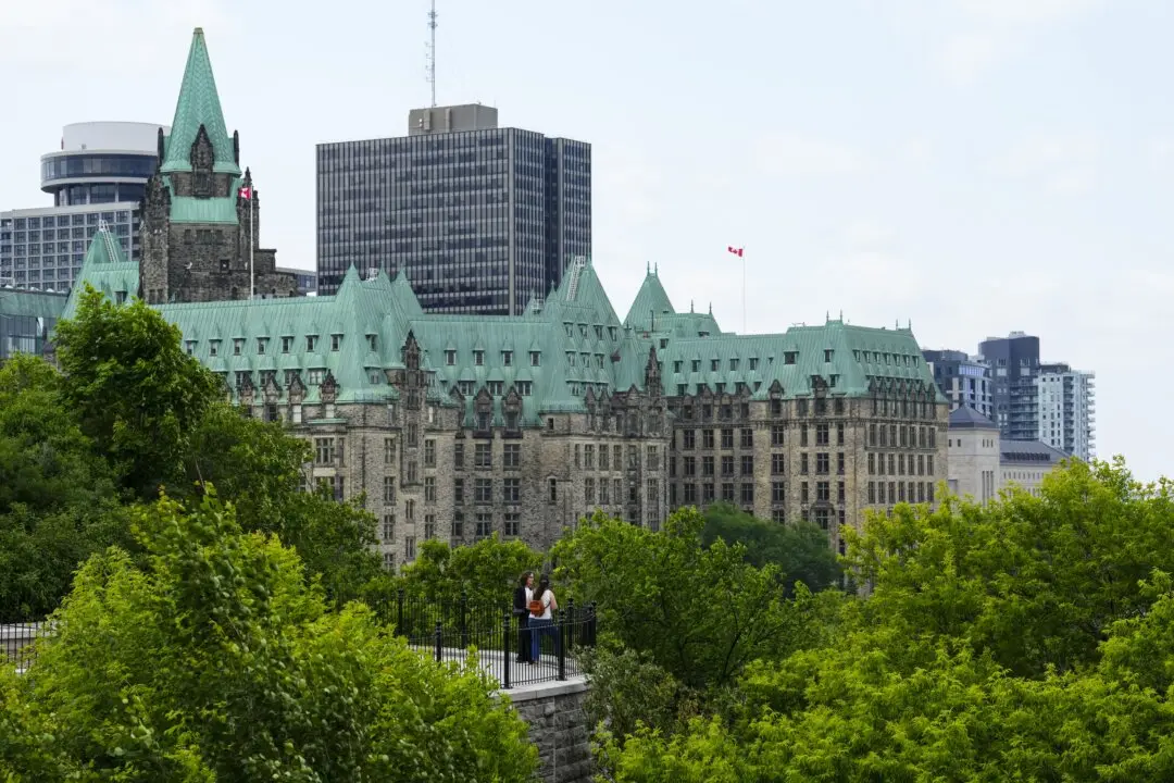 68,000 Public Servants Receive Letters Offering Eligibility for Early Retirement Options