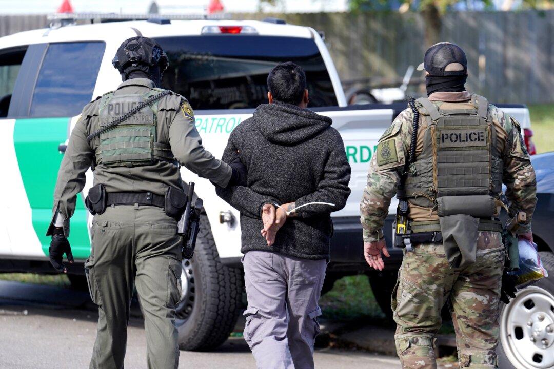 ICE Arrests 2,824, Deports 11,870 in New Orleans in November