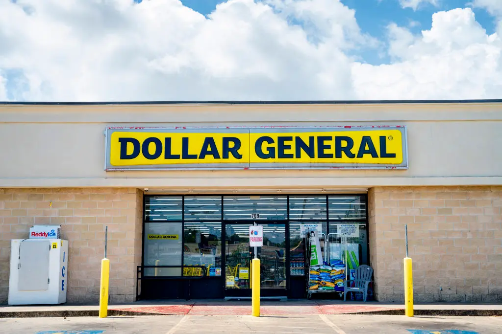 Dollar General Plans to Open 450 New Stores in US in 2026 thumbnail