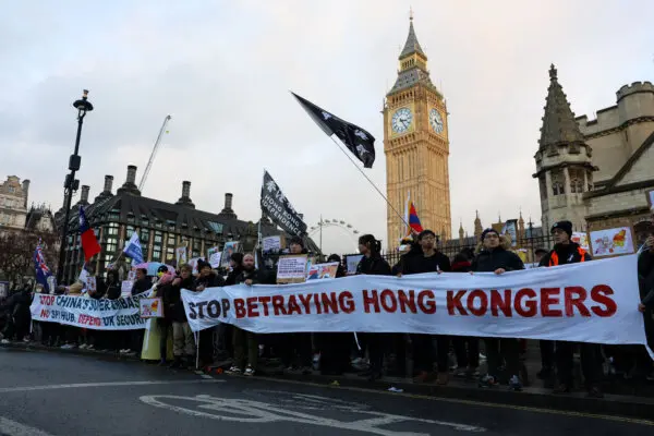Rights Groups Release Report on Impact of UK’s Home Office Rules on Hong Kong Immigrants