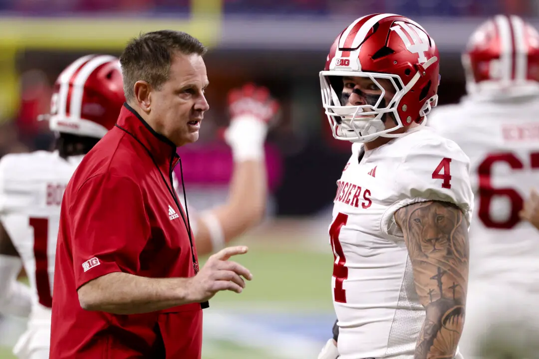 Alabama, Miami In, Notre Dame Out and Indiana No. 1 in College Football Playoff Rankings