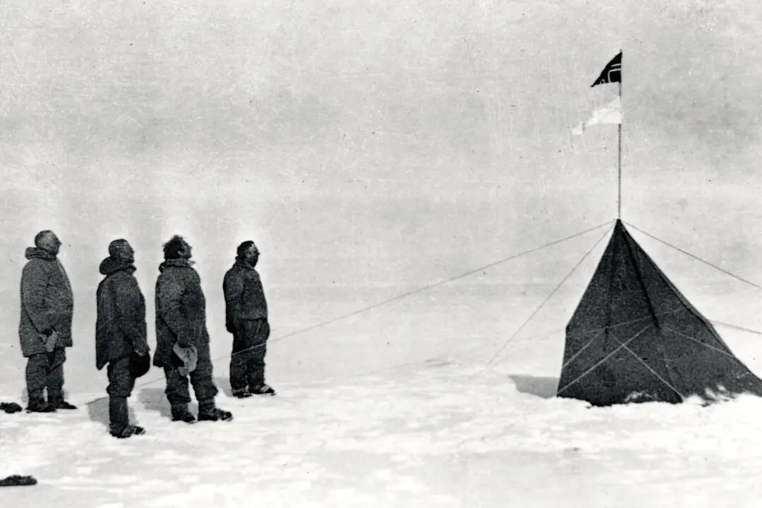 The Race to the South Pole in the Heroic Age of Antarctic Exploration