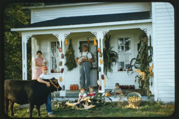 From Global to Local: Community and Country Music