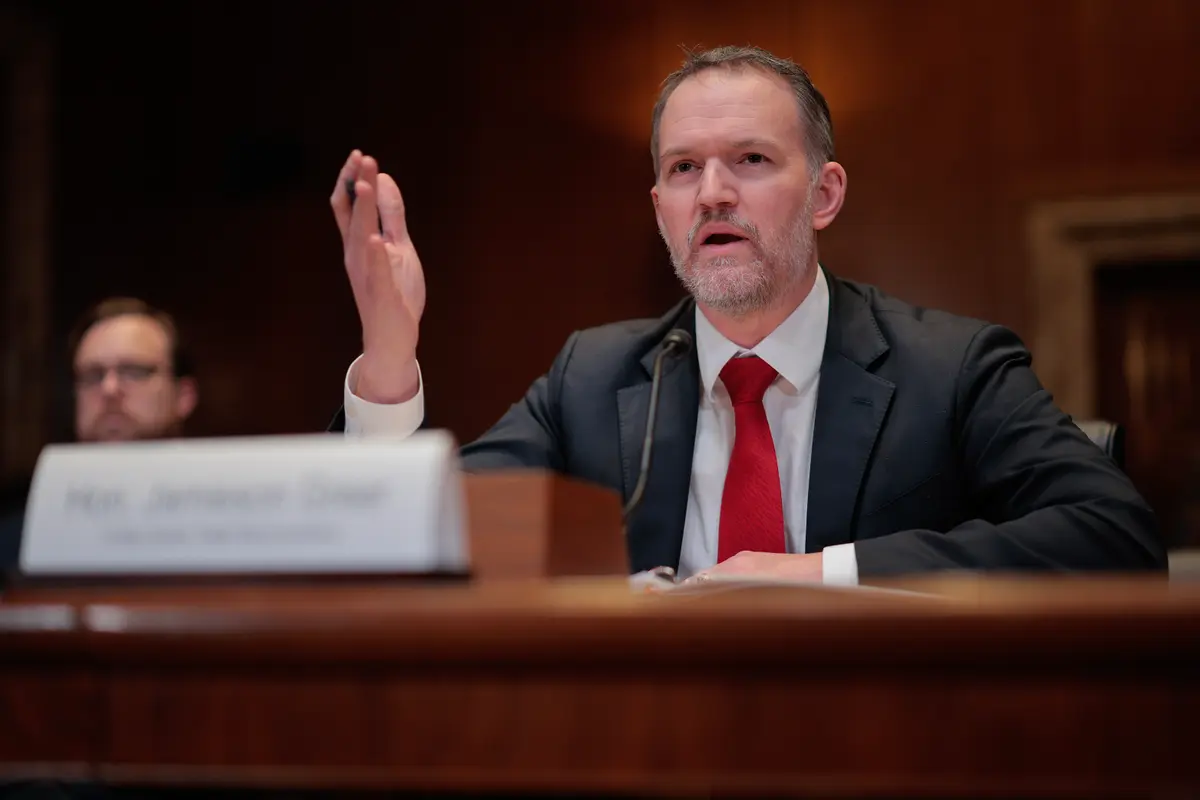 Top US Trade Negotiator Says Washington May Exit USMCA Next Year, Make Separate Deal With Canada thumbnail