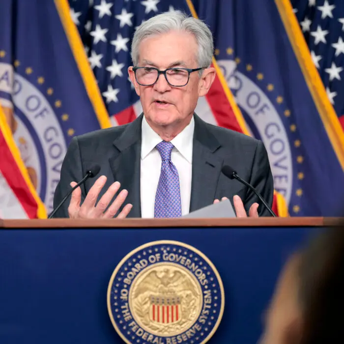 Fed Cuts Interest Rates in Divided Vote