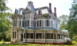 Beating the Heat the Old-Fashioned Way: American Homes, 1880 to 1920