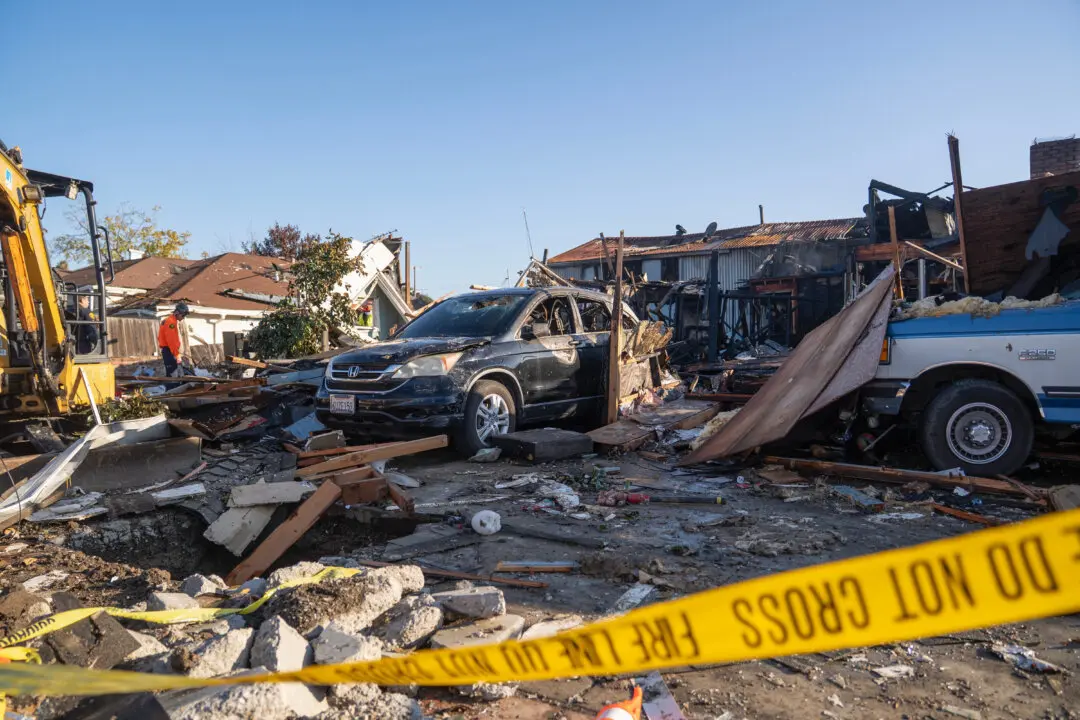 Gas Explosion in San Francisco Bay Area Damages Homes, 6 Taken to Hospitals
