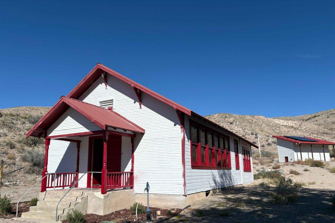 Elgin Schoolhouse: A Bonus at the End of the Rainbow