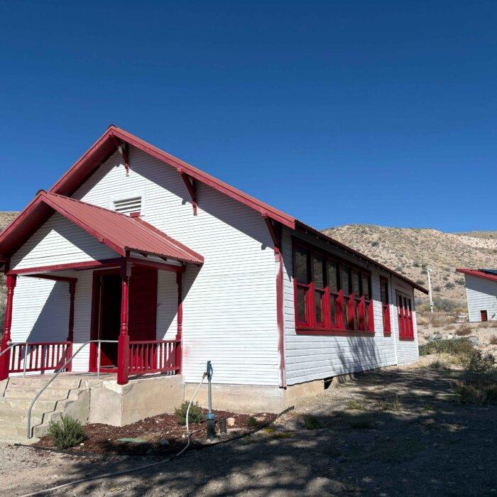 Elgin Schoolhouse: A Bonus at the End of the Rainbow
