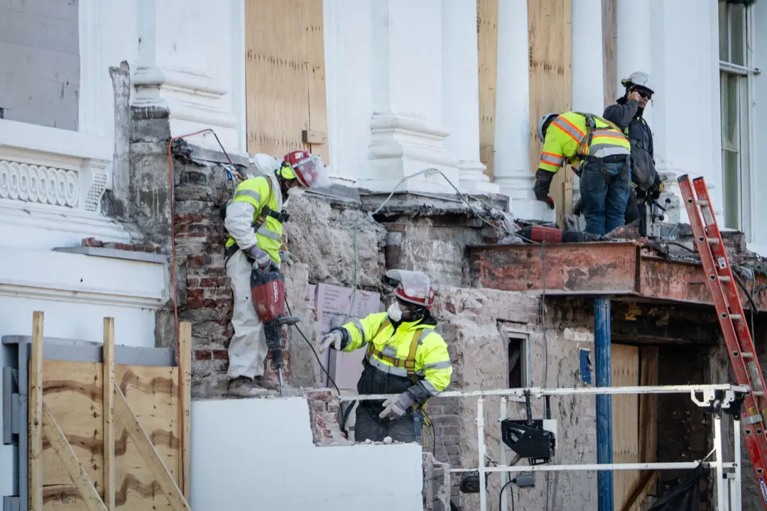 National Trust Sues Trump Admin Over White House Ballroom Project