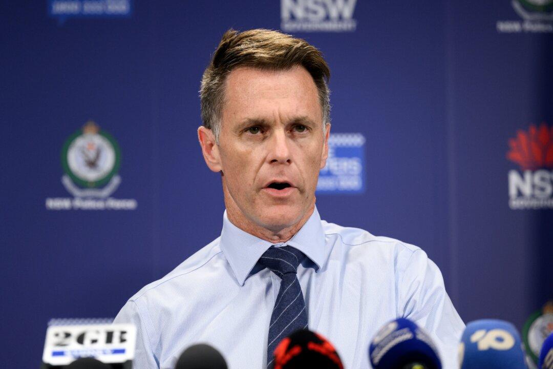 Premier Signals Urgent Overhaul of NSW Gun Laws After Mass Shooting at Bondi