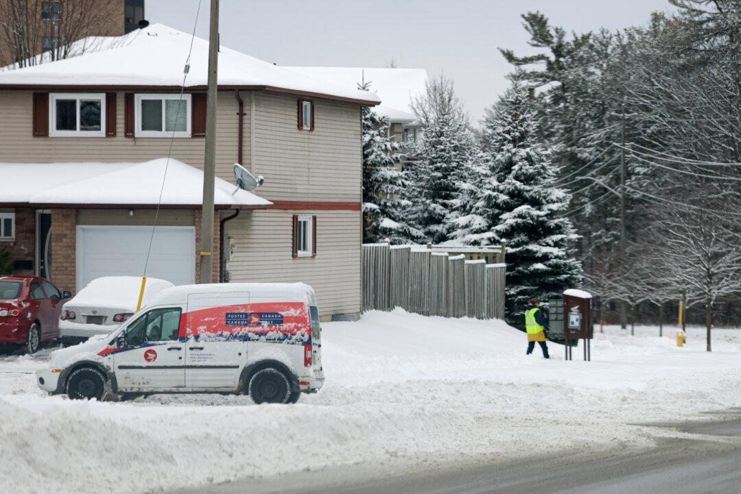 Canada Post ‘Fully Prepared’ for Holiday Rush After Last Year’s Disruptive Strike