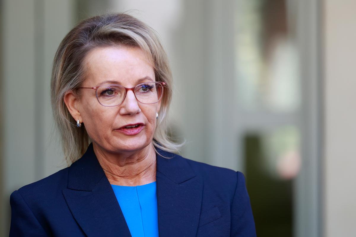 Opposition Calls for Parliament Recall, Pushes to Strip Citizenship From Terrorists, Hate Preachers thumbnail