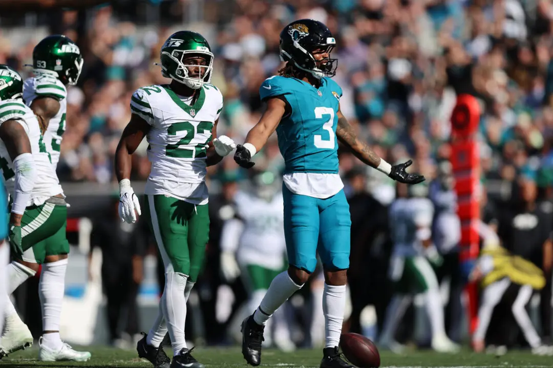 Jakobi Meyers Signs 3-Year Extension With Jaguars