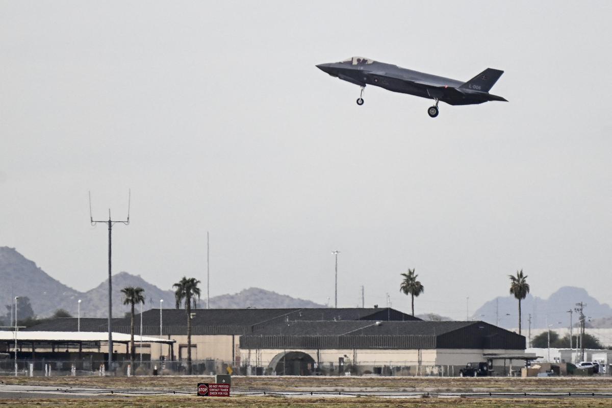 Lockdown Lifted at Arizona Air Force Base After Reports of Active Shooter thumbnail