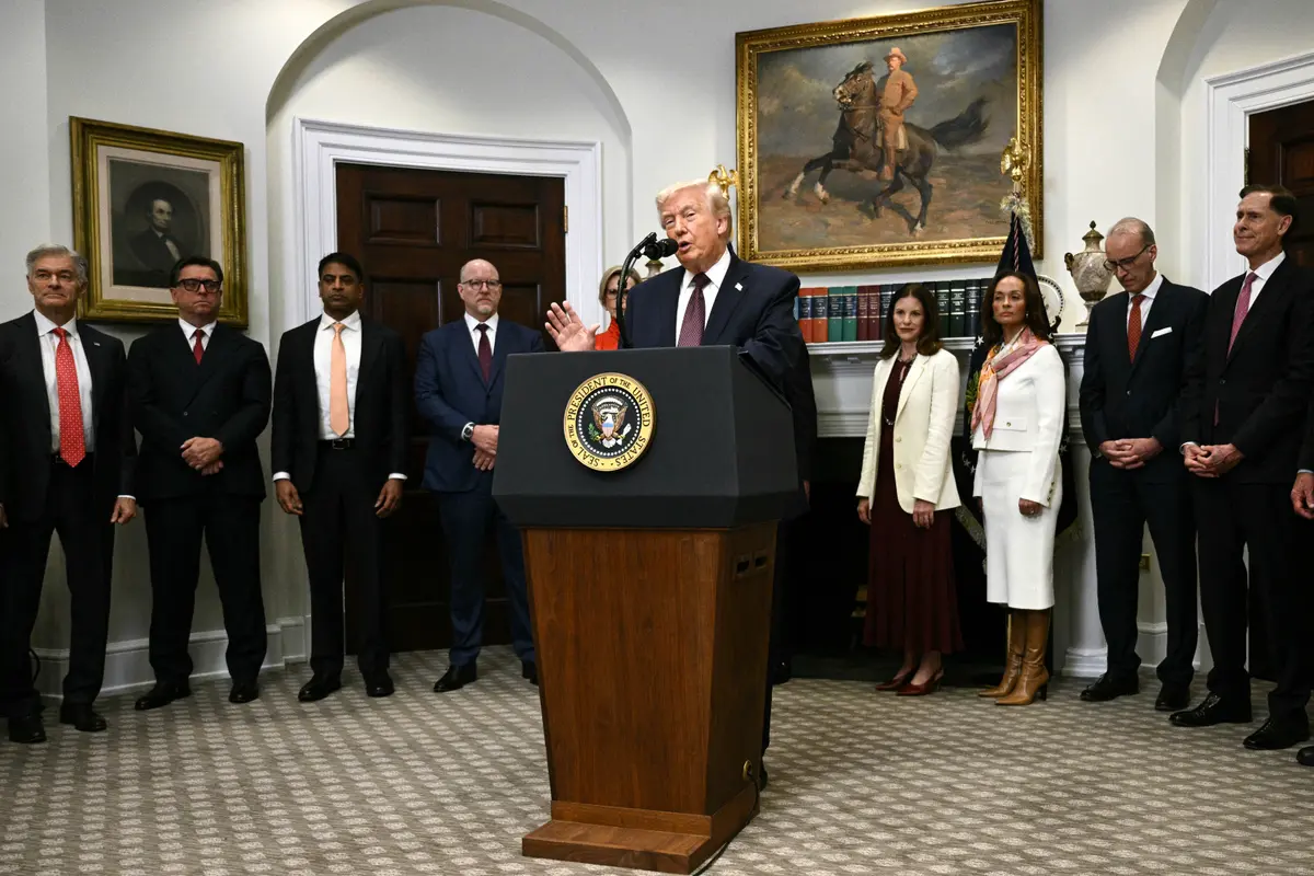 Trump Unveils Deals With 9 Pharma Companies to Reduce Drug Prices thumbnail