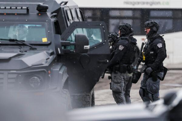 Police Officer Shot in Welland, Ont., in Standoff With Suspect