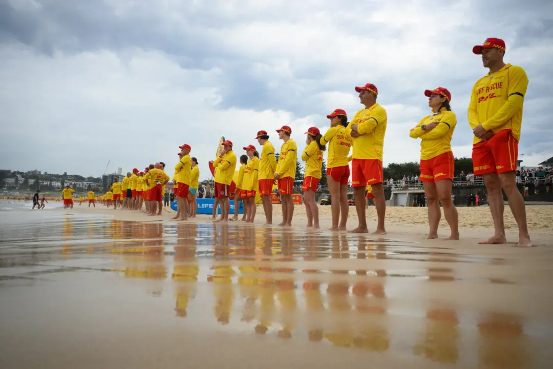 Lifeguards Pay Tribute at Bondi Beach