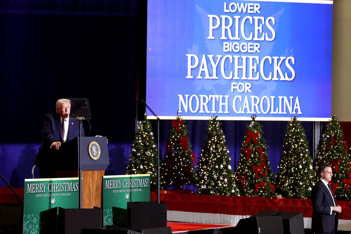 Trump Says Lower Drug Prices Will Help Secure Midterm Wins for GOP thumbnail