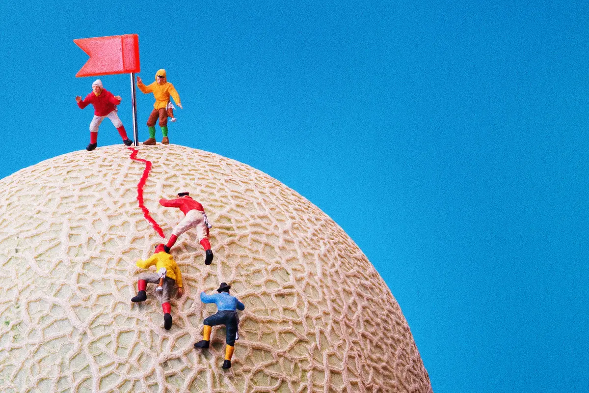 How to Actually Achieve Your Goals This Year thumbnail