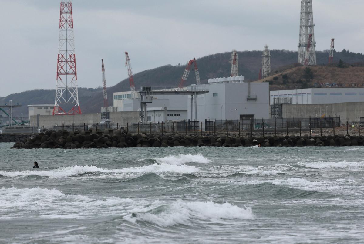 Japan to Resume Operations at World’s Largest Nuclear Plant 15 Years After Fukushima Disaster thumbnail