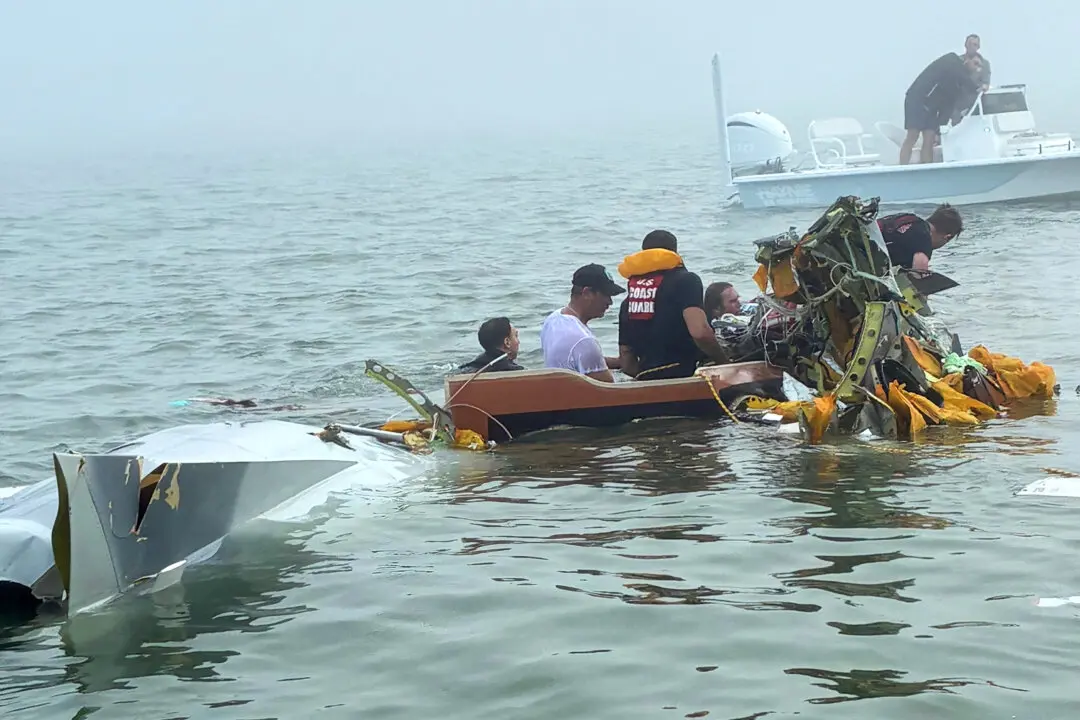 6 Dead and a Family Left Reeling After Mexican Navy Medical Fight Crashes in Texas