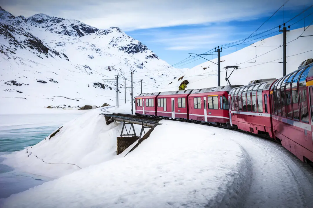 Scenic Train Rides That Are Even Better in the Winter