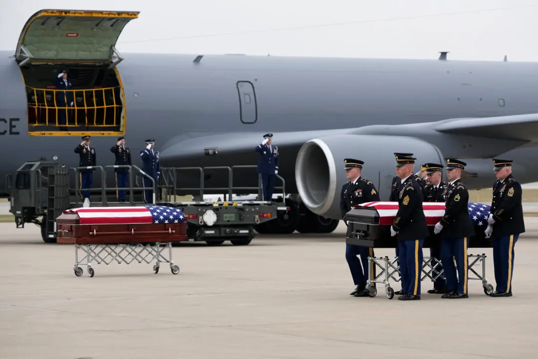 2 Iowa National Guard Members Killed in Syria Return Home on Christmas Eve