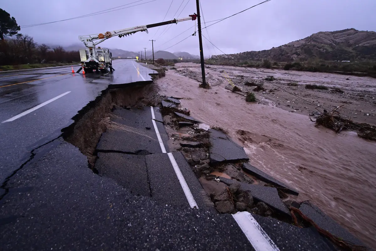 Newsom Declares Emergency as Floods, Mudslides Threaten California on Christmas Day thumbnail