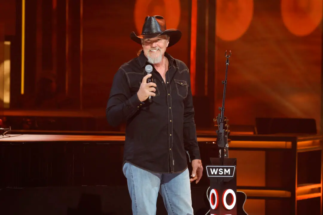Trace Adkins’s ‘30th Anniversary Tour’