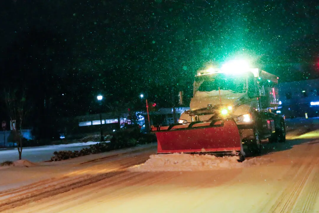 Heavy Snowstorm Hits Northeast