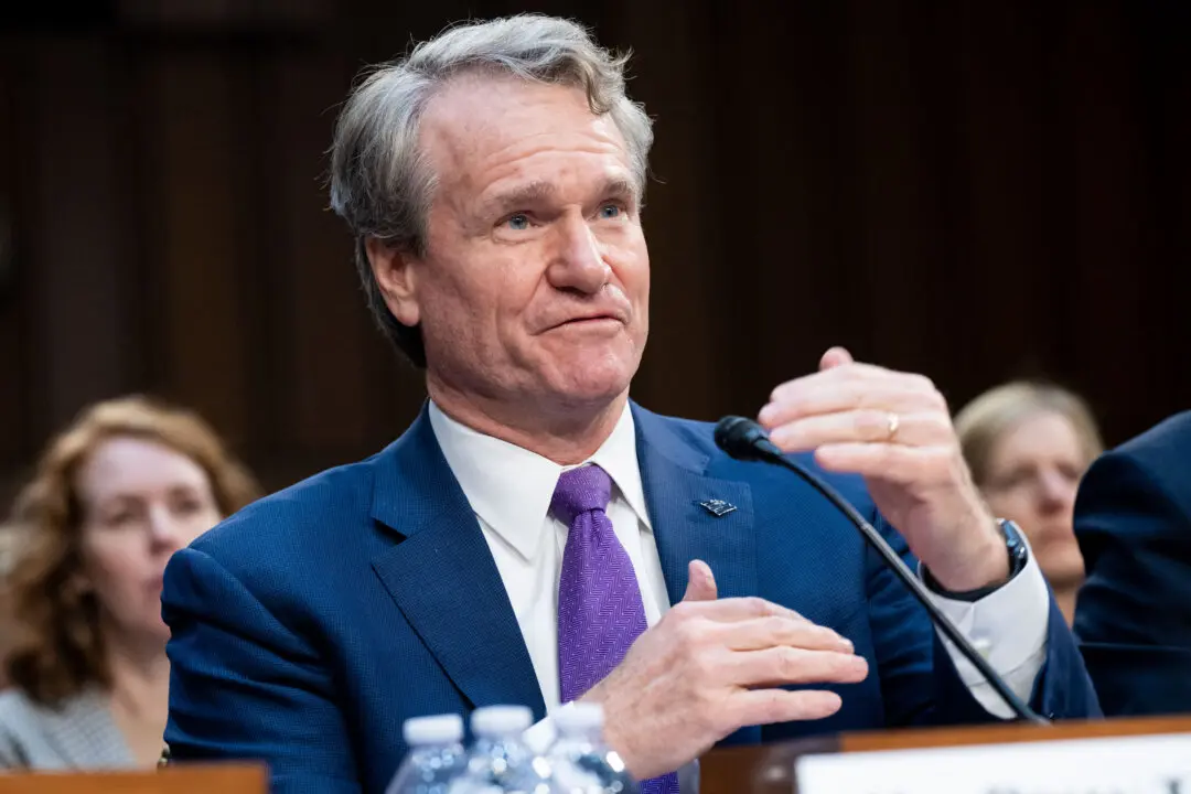 BofA CEO Calls Economy ‘Pretty Solid’ but Warns Consumer Pullback Is Top Risk for 2026