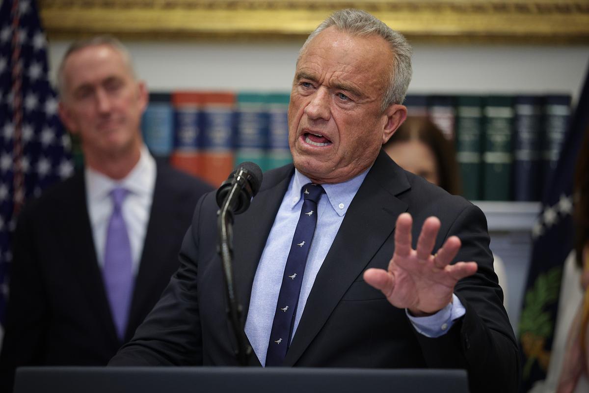 RFK Jr. Stops Requiring Doctors to Report Patient Vaccine Status thumbnail