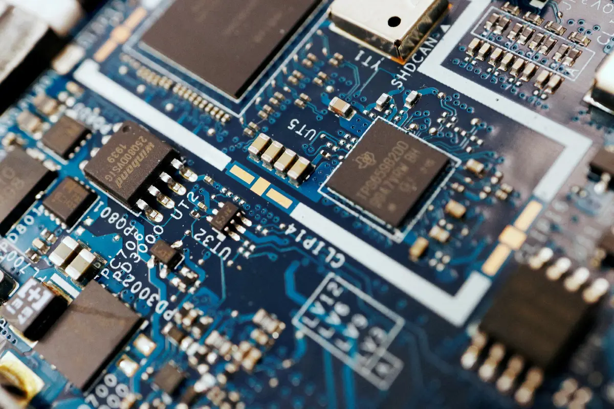 AI Boom Is Driving a Global Memory Chip Shortage