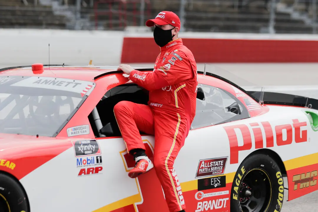 Michael Annett, Retired Xfinity Racer, Dies at 39