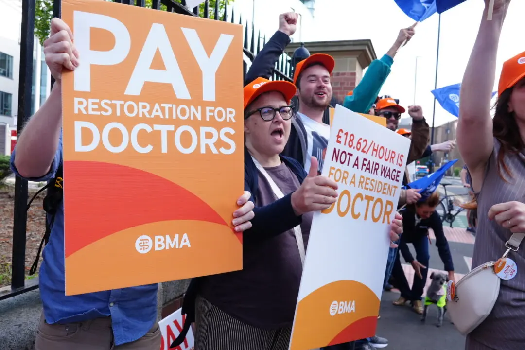 Doctors’ Strike to Go Ahead After Medics Reject Government Offer
