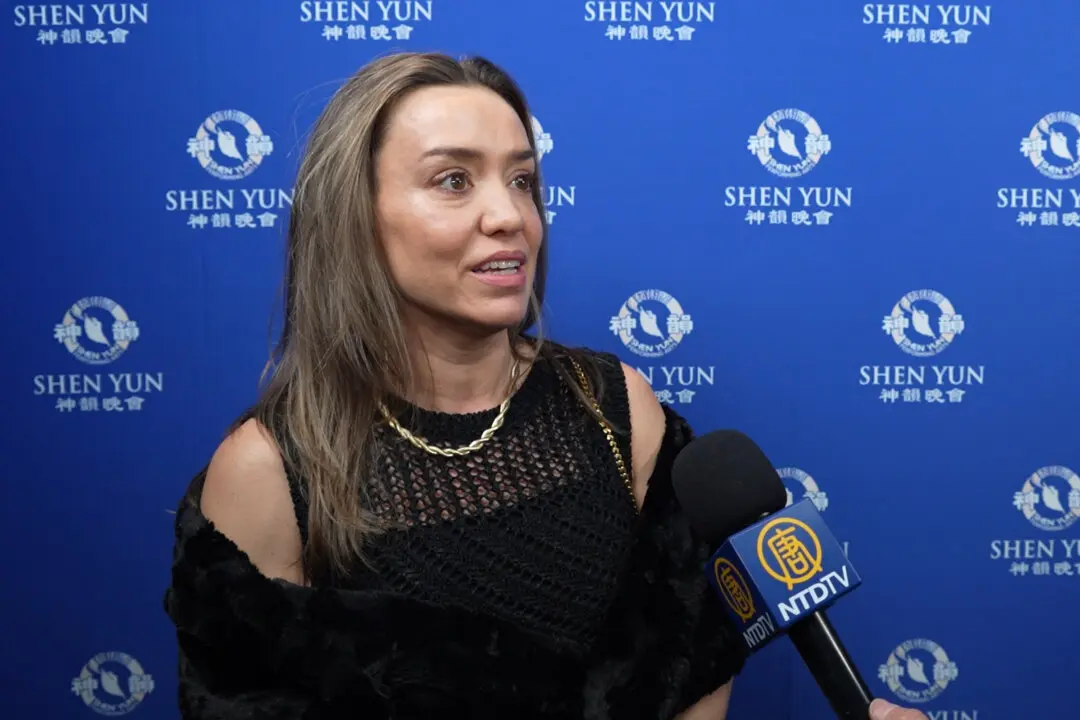 Dancer Says Shen Yun Is ‘Very Inspirational, Spiritual’