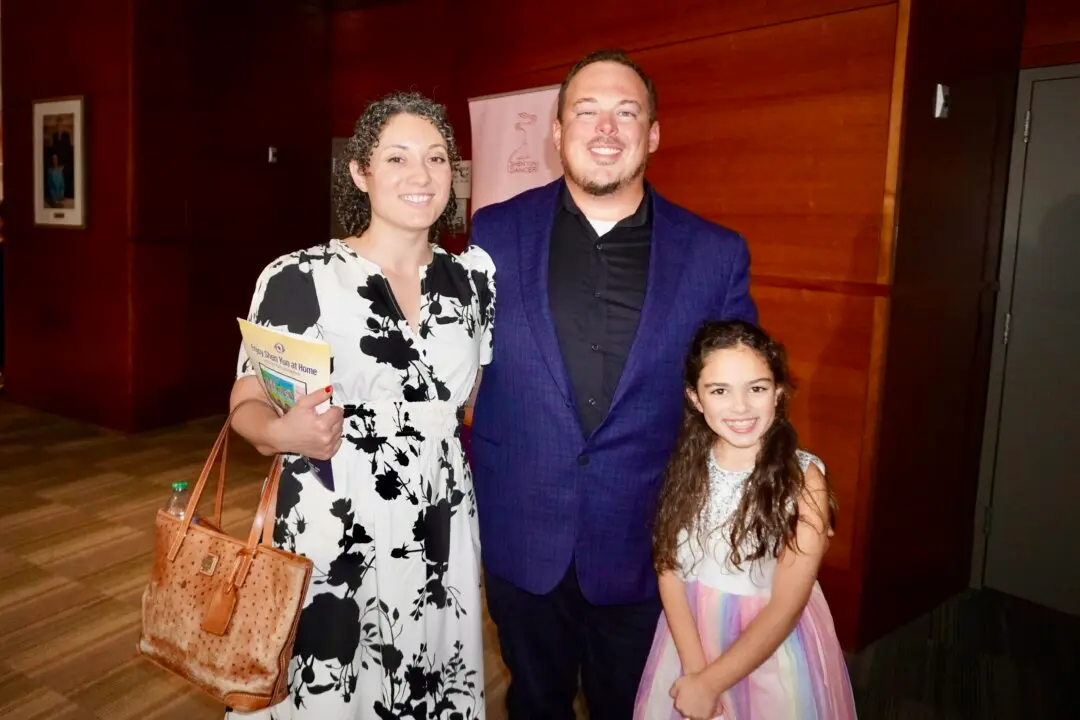 Shen Yun Is ‘A Once in a Lifetime Experience,' Says Musician